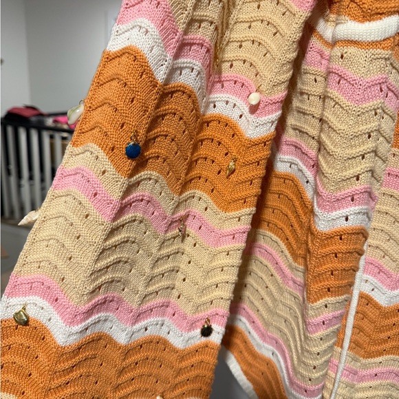 Colorful Wave Pattern Beach Set - Picture 2 of 5